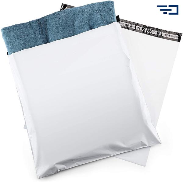 پاکت پستی لمینه مشکی یک گزینه عالی برای بسته بندی تیشرت است